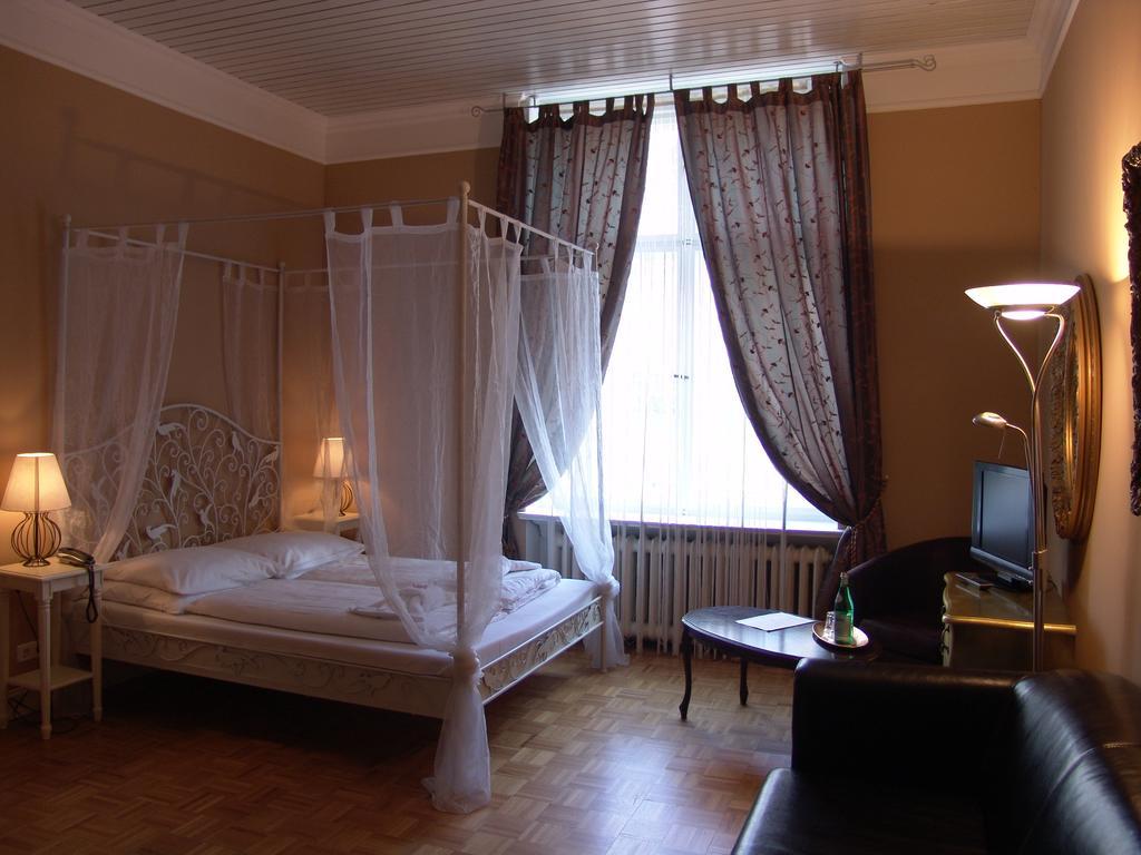 Hotel-Maison Am Olivaer Platz Berlin Bilik gambar